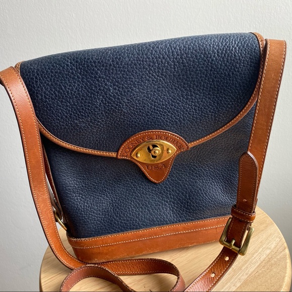 Dooney & Burke Cross Body Purse-Vintage-Leather - Picture 2 of 4